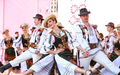 ŞARAP FESTİVALİ ZAMANINDA MOLDOVA TURU