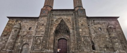 KARS ERZURUM TURU - UÇAKLI